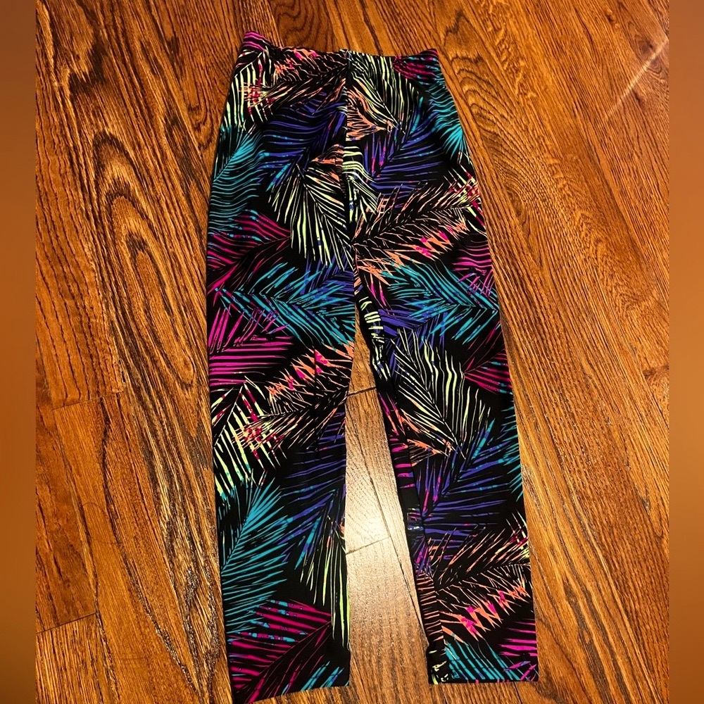 Dori creations neon leaf print leggings